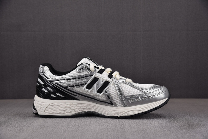 n*ew b*alance copshoe nb-131